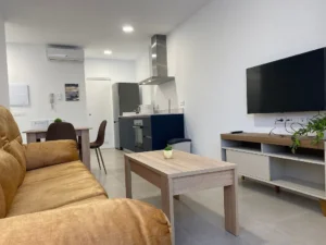 40496 48632600 1207962829