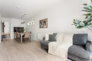 imgi 12 o 1ji09ij411gifrvh1f1c2o1n7h7