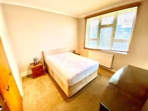 imgi 13 o 1eruelfj91k8912at1r7vngrp7712