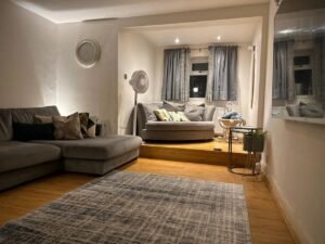 imgi 15 o 1jidfju201vui13ni1aqq5av1qm3d