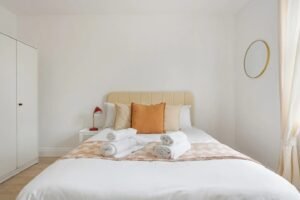 imgi 33 o 1ji09it9i6v1monrv1uc011irs