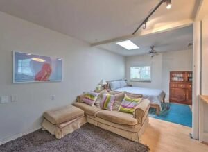 imgi 102 856e21906bc77a6beda37efd7339da3f rentals large 1200 1200