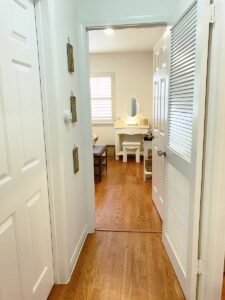 imgi 103 7c77e2c4fce591532130e553388d303d rentals large 1200 1200