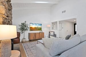 imgi 109 20dc302b6060a052a52e77a540b88d8d rentals large 1200 1200