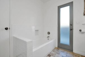 imgi 118 28afffe413c4e8851c4f9c9ffb271a98 rentals large 1200 1200