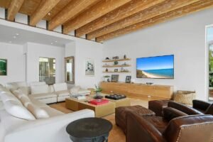 imgi 152 d65911f23355ef0486f13fab8f0a96ec rentals large 1200 1200