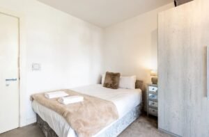 imgi 19 o 1j2mtn6vp1g88rol12bt14u114lec