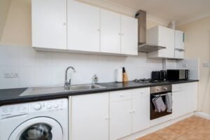 imgi 31 o 1jh13dk1t1hpthkd789bfbempq