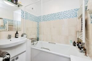 imgi 9 proupload695c3e483d164b62a0a